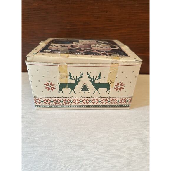 Vintage Holiday Reindeer Mugs Set of 4 Fair Isle Nordic Christmas Cocoa Bar - Picture 8 of 10